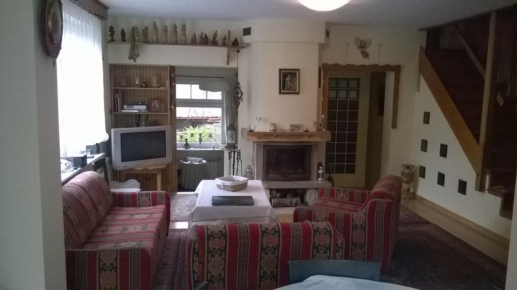 Holiday Villa Zuromino מראה חיצוני תמונה